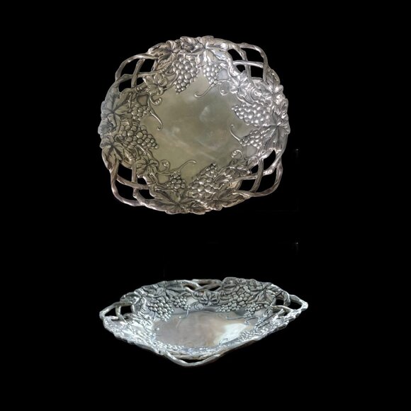 Vintage Ornate Design Grapevine Motifs Silver Tone Footed Serving Tray Platter - Picture 1 of 5